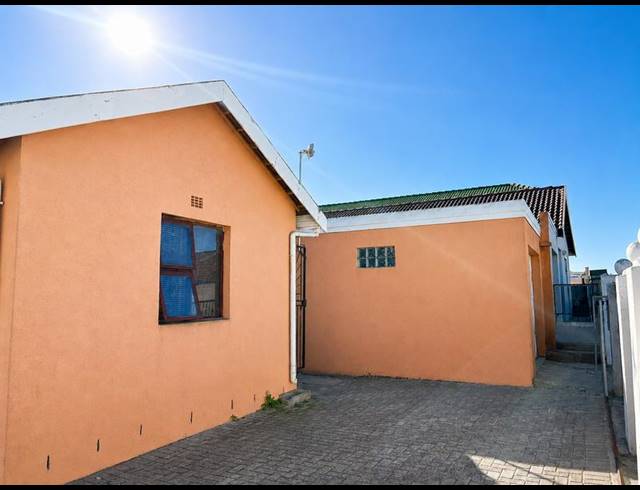 3 BEDROOM HOUSE FOR SALE IN ILITHA PARK